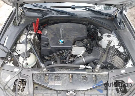 2013 BMW 528I xDrive z USA, uszkodzony, nr VIN WBAXH5C58DD112777